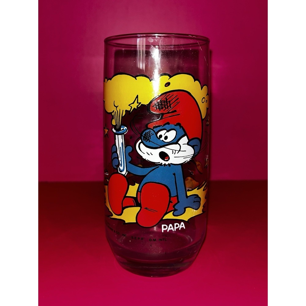 Vintage Papa‎ Smurf Peyo Wallace Berrie 1982 Hardees Collector Glass Cup Tumbler